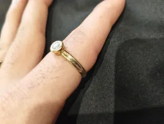 Anillo oro 18k solitario con diamante