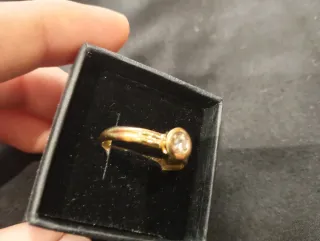 Anillo oro 18k solitario con diamante