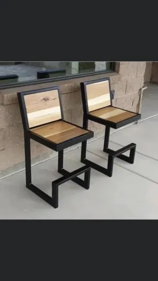 Se ofrece soldador y carpintero metálico