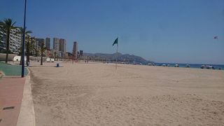 Local comercial en venta en Playa de Poniente en Benidorm