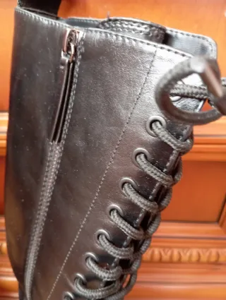 Botas altas Zara talla 36 negras