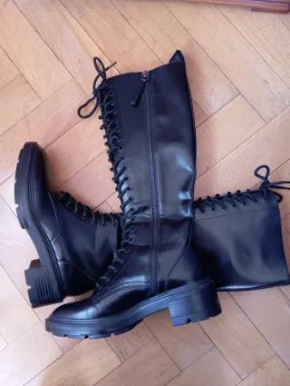 Botas altas Zara talla 36 negras