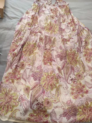 Vestido estampado paisley blanco y rosa