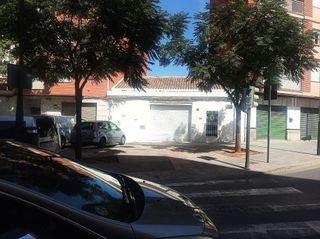 Local comercial en venta en Zona Calle Valencia en Torrent