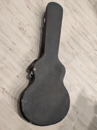 Bajo Westone The Rail