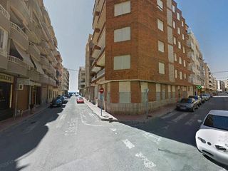 Local comercial en venta en Playa de los Locos en Torrevieja