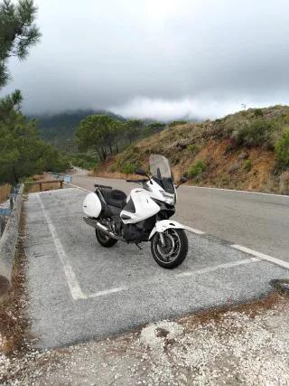 Honda Deauville 700 Blanca