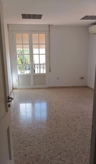 Local comercial en venta en Montijo