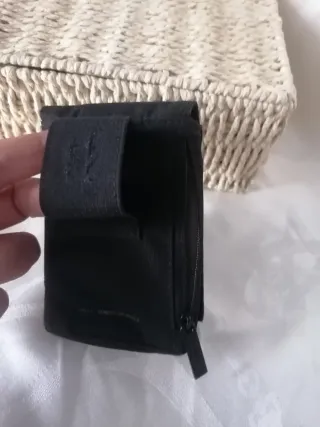 Porta monete nero Golla Genmob