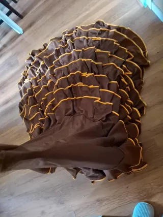 Bata de cola flamenca