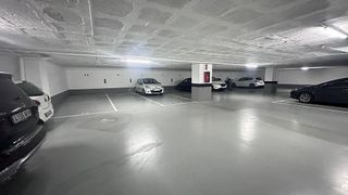 Garaje en venta en La Buhaira en Sevilla