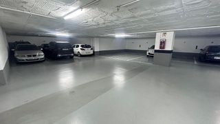 Garaje en venta en La Buhaira en Sevilla