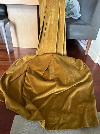 Tela de terciopelo ocre