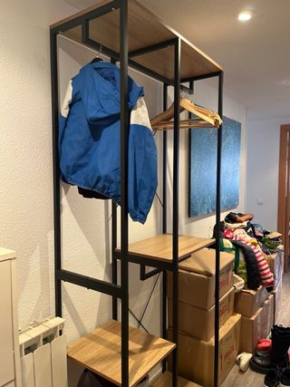 Armario Abierto Metal y Madera. Perchero entrada.