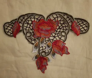 2 Apliques Bordados Flores