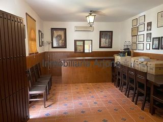 Casa adosada en alquiler en Lucena