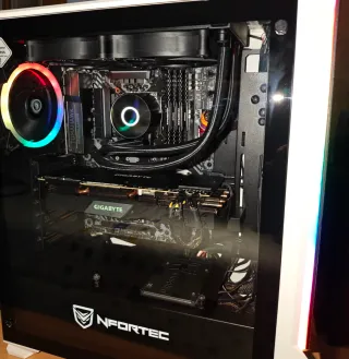Ordenador sobremesa gaming RGB