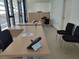 Oficina en alquiler en Cortadura - Zona Franca  en Cádiz