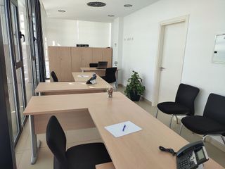 Oficina en alquiler en Cortadura - Zona Franca  en Cádiz