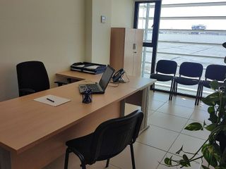 Oficina en alquiler en Cortadura - Zona Franca  en Cádiz