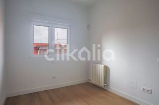 Piso en alquiler en Pradolongo en Madrid