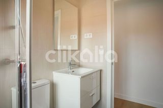 Piso en alquiler en Pradolongo en Madrid