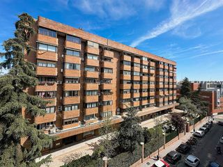 Piso en alquiler en Fuente del Berro en Madrid