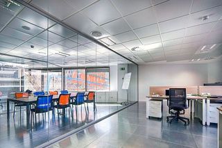 Oficina en alquiler en El Parc i la Llacuna del Poblenou en Barcelona