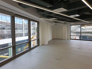 Oficina en alquiler en El Parc i la Llacuna del Poblenou en Barcelona