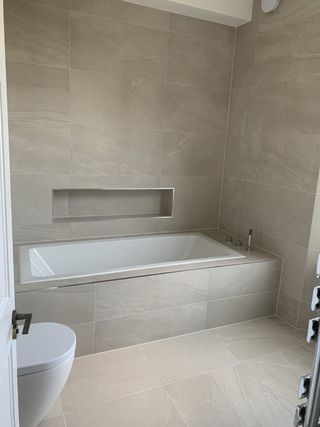 Solador alicatador reforma suelo laminado Pladur