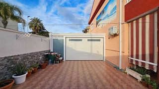 Casa adosada en venta en Santiago de la Ribera en San Javier