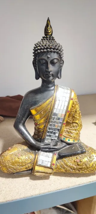Figura Buda Resina Decorativa