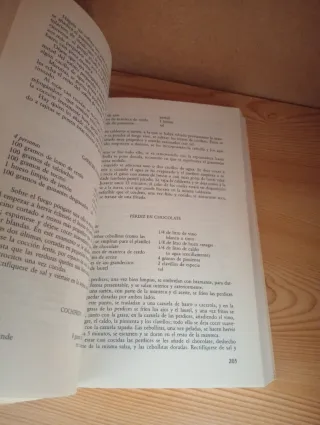 El libro de la cocina española gastronomía e hi...