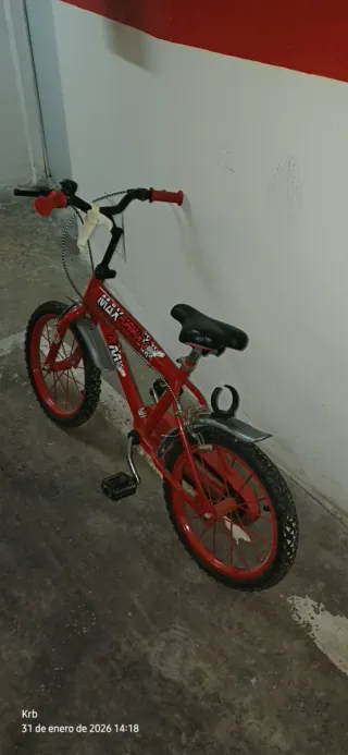 Bicicleta infantil 16" roja