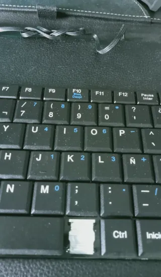 Funda Tablet 10 con Teclado Silicell