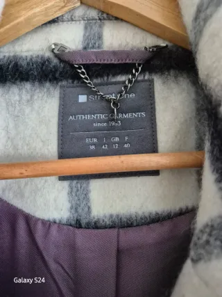 Abrigo cuadros lana blanco y gris