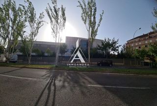 Garaje en venta en Portillejo - Valdegastea en Logroño