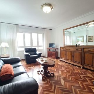 Piso en venta en El Polígono en Gijón