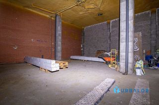 Local comercial en venta en Valderas - Los Castillos en Alcorcón