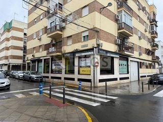 Local comercial en venta en Arenal - La Pólvora en Dos Hermanas