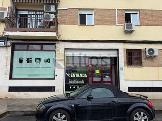 Local comercial en venta en Arenal - La Pólvora en Dos Hermanas