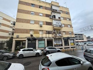 Local comercial en venta en Arenal - La Pólvora en Dos Hermanas
