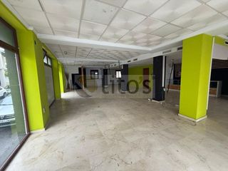 Local comercial en venta en Arenal - La Pólvora en Dos Hermanas