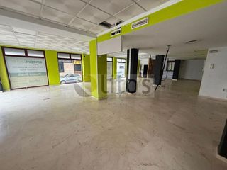 Local comercial en venta en Arenal - La Pólvora en Dos Hermanas