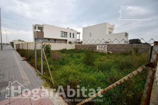 Terreno en venta en Zona Piscinas en Burriana