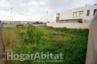 Terreno en venta en Zona Piscinas en Burriana