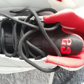 Zapatillas Jordan niño Talla 39