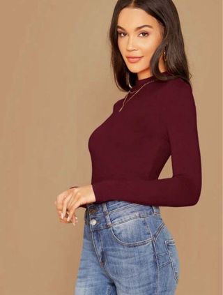 Camiseta cuello alto manga larga burdeos