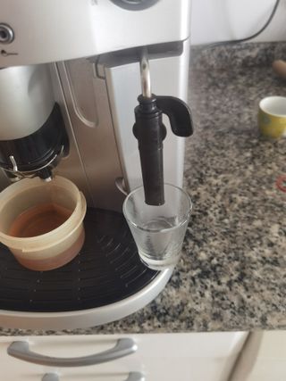 Cafetera DeLonghi Magnifica Plata