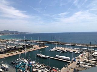 Dúplex en alquiler en Port en Badalona